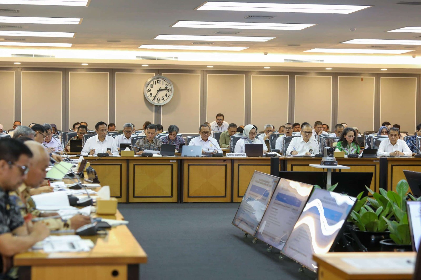 no caption 0955WhatsApp Image 2025 03 13 at 6.30.32 PM.jpeg