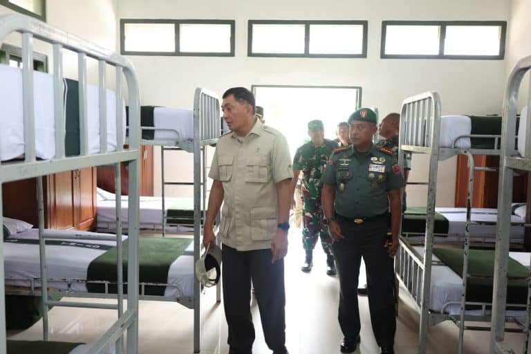 Menhan Kunjungi Rindam XV/Pattimura, Bahas Perbaikan Fasilitas Sebagai Upaya Peningkatkan Kesiapan TNI