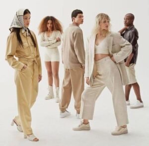 Tren Fashion Terbaru 2025 Yang Harus Kamu Coba Tren Fashion Terbaru 2025 Yang Harus Kamu Coba