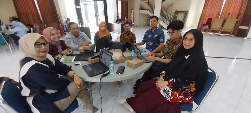 Pelatihan Pembuatan Dashboard Visualisasi Data Tingkatkan Kompetensi ASN Disdik Sulsel 1 img 20250508 wa00785131671593242172477